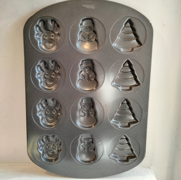 Wilton Kitchen Wilton Christmas Cookie Pan 2 Cavities Poshmark